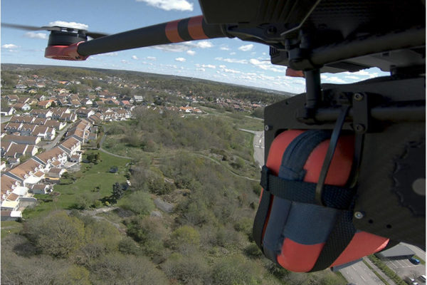 A drone carries a FRED easyport plus.